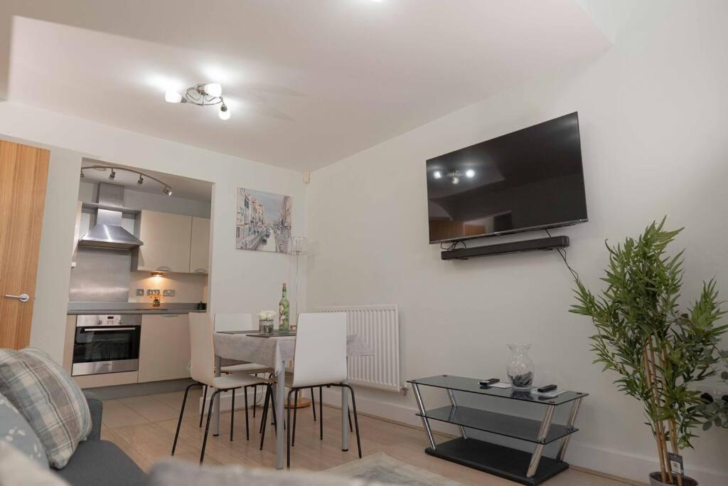 Beautiful 2 Bed In Central Birmingham: A Hidden Gem! 외부 사진
