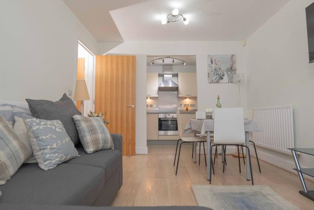 Beautiful 2 Bed In Central Birmingham: A Hidden Gem! 외부 사진